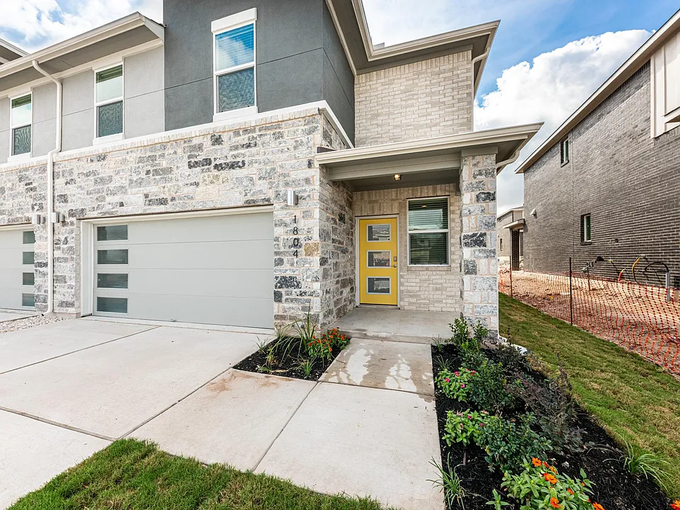 1804 Bonham Ln