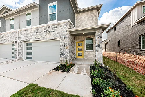 1804 Bonham Ln Photo 1