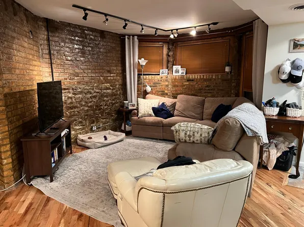 907 W Fletcher St #G, Chicago, IL 60657