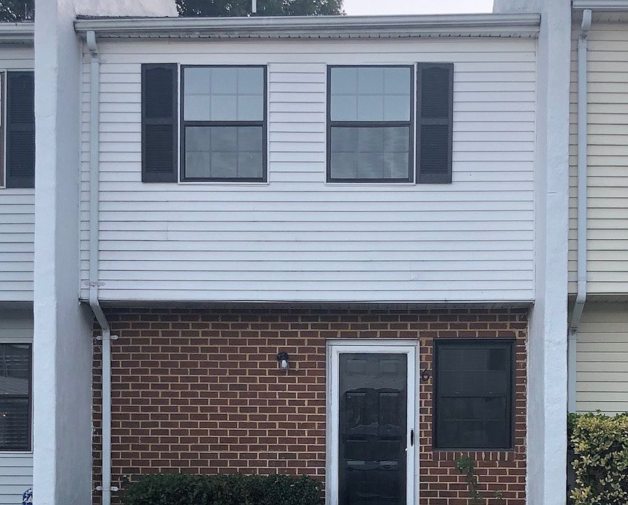 1st image of 6 Sparrow Ct