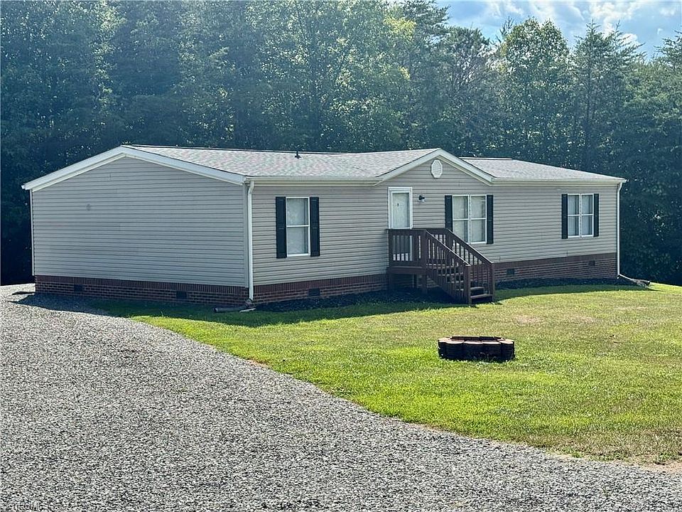 1st image of 195 Mountain Crest Ln