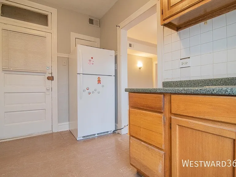 6509 N Hoyne Ave #2N — Photo 2