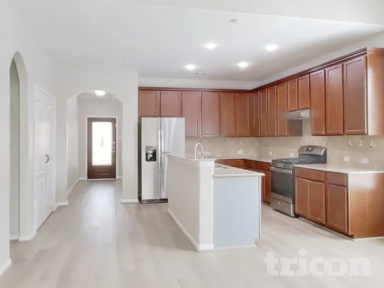 6106 Carver Pines Dr — Photo 5