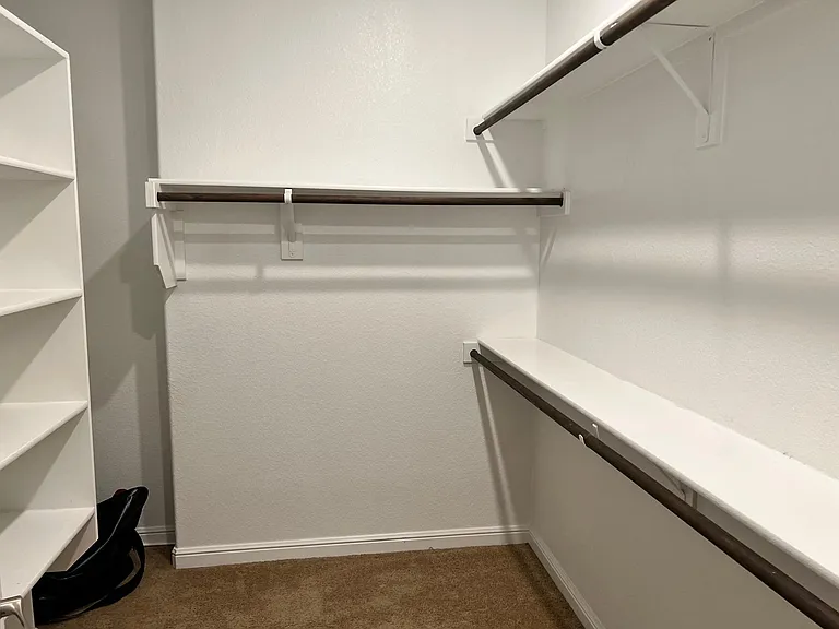 1108 Cushing Dr — Photo 11