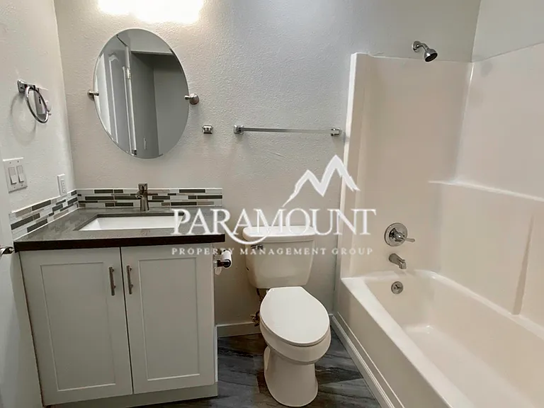 6321 Rest Pl NE — Photo 16