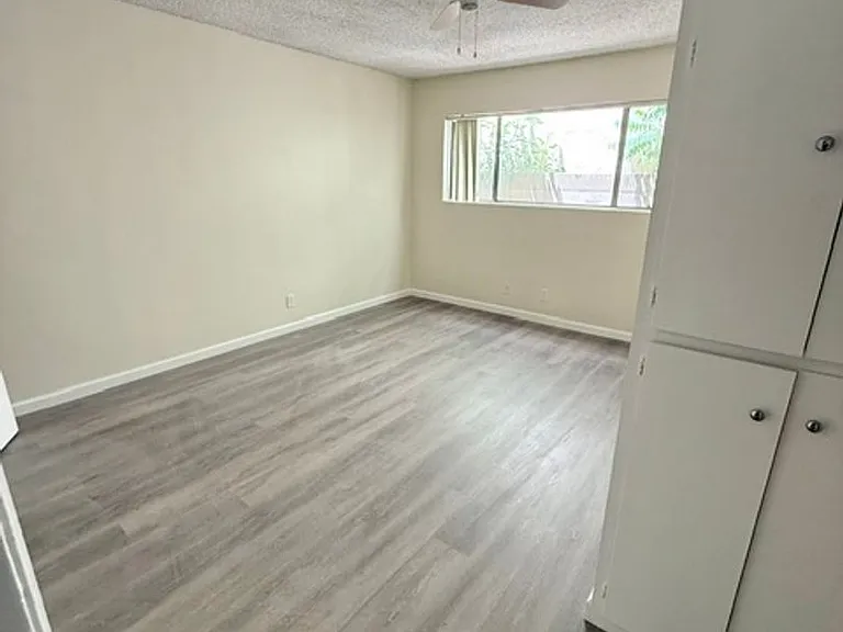 9830 Ramona St — Photo 24