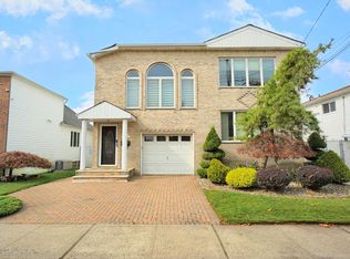 402 Gower St, Staten Island, NY 10314