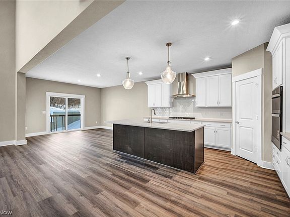 4th image of 6099 Upland Rdg