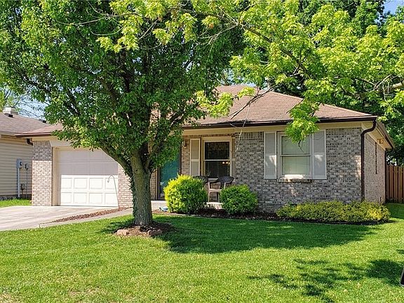 2nd image of 8930 Summer Walk Dr W