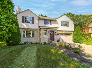 1568 Stanford Rd, Columbus, OH 43212