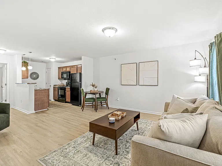 Arborwood Apartments — Photo 31