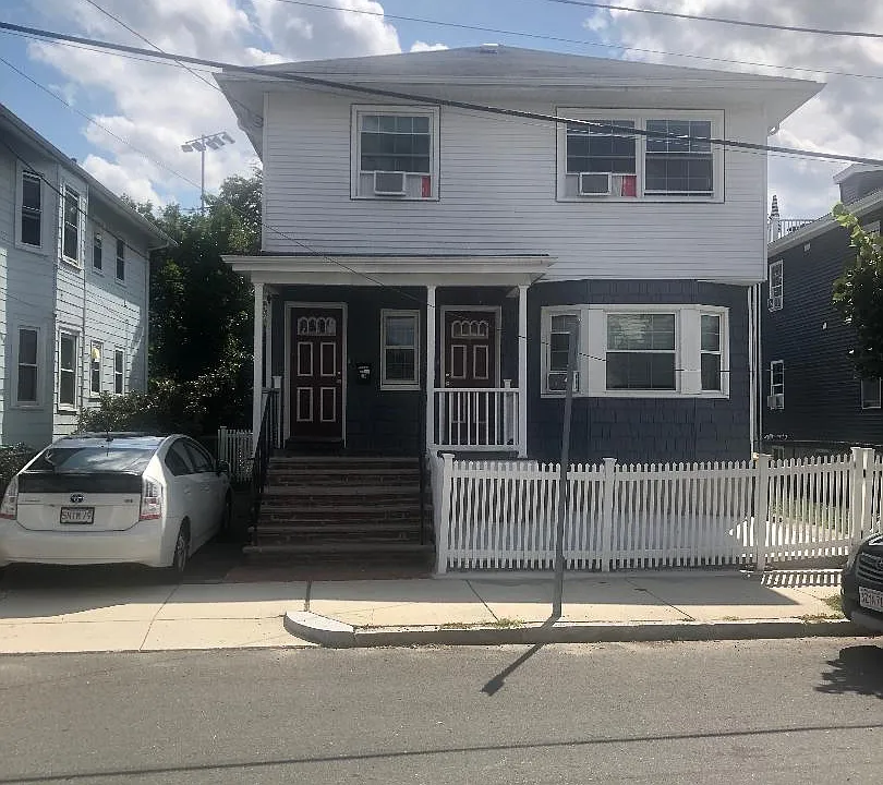 100 Windsor Rd