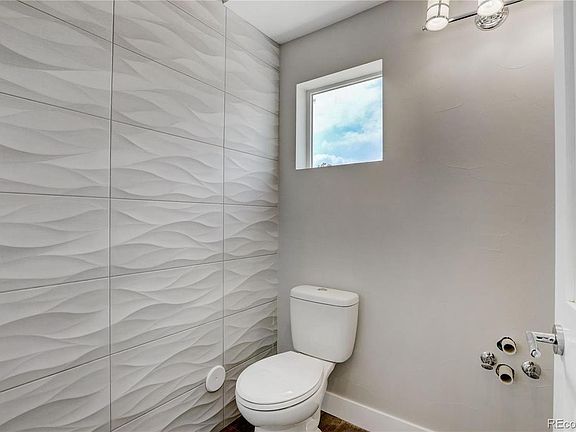 4th image of 1289 Winona Ct