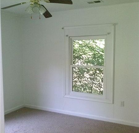 2309 Windsor Picture8