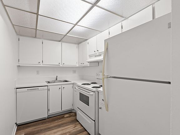 4th image of 630 NW 13th St #150