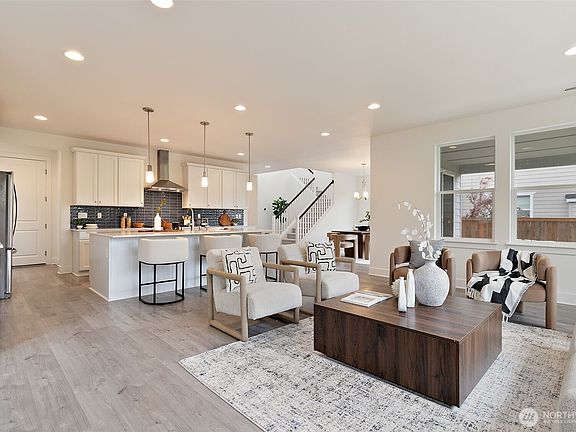 3rd image of 23546 SE 271st Street