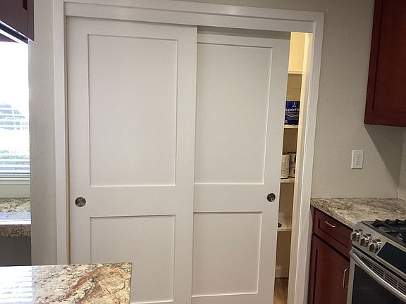 5th image of 4330 Diamond St APT 1