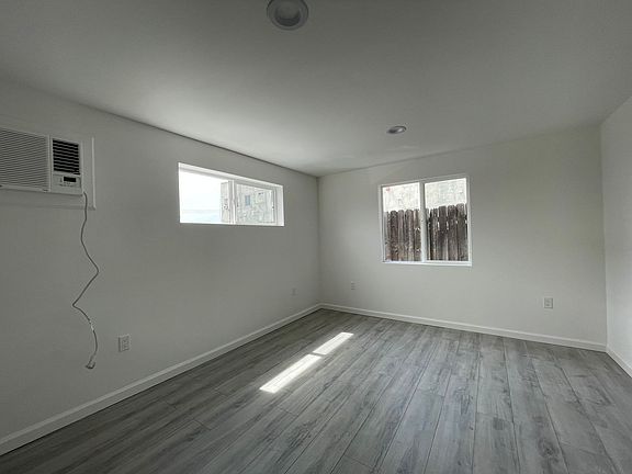 3rd image of 2428 Michigan Ave #4