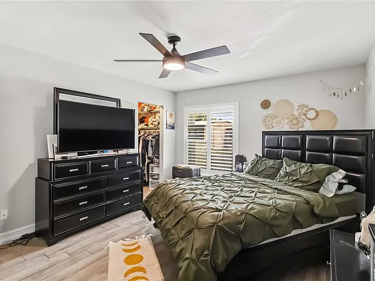 10327 Parkcrest Dr — Photo 14