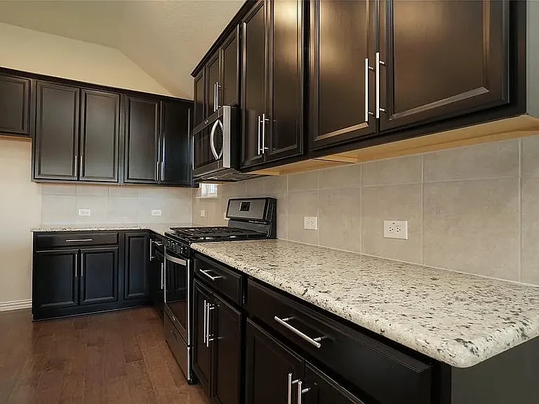 3732 Borderdale Ln — Photo 9