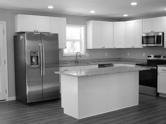 5th image of 9458 Benson Rd