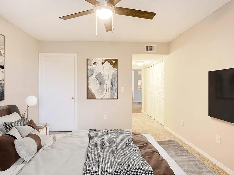 Coconut Palm Club Apartments — Photo 58