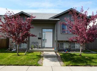81 S Inglewood Dr, Red Deer, AB T4R 0B2