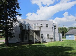 1128 20th St APT 4, North Chicago, IL 60064