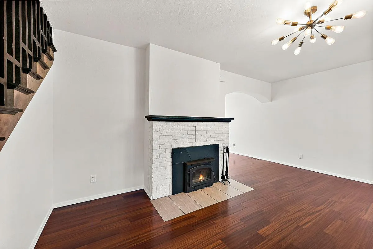 4 bed, 2217 sqft, $3,000 — Photo 4