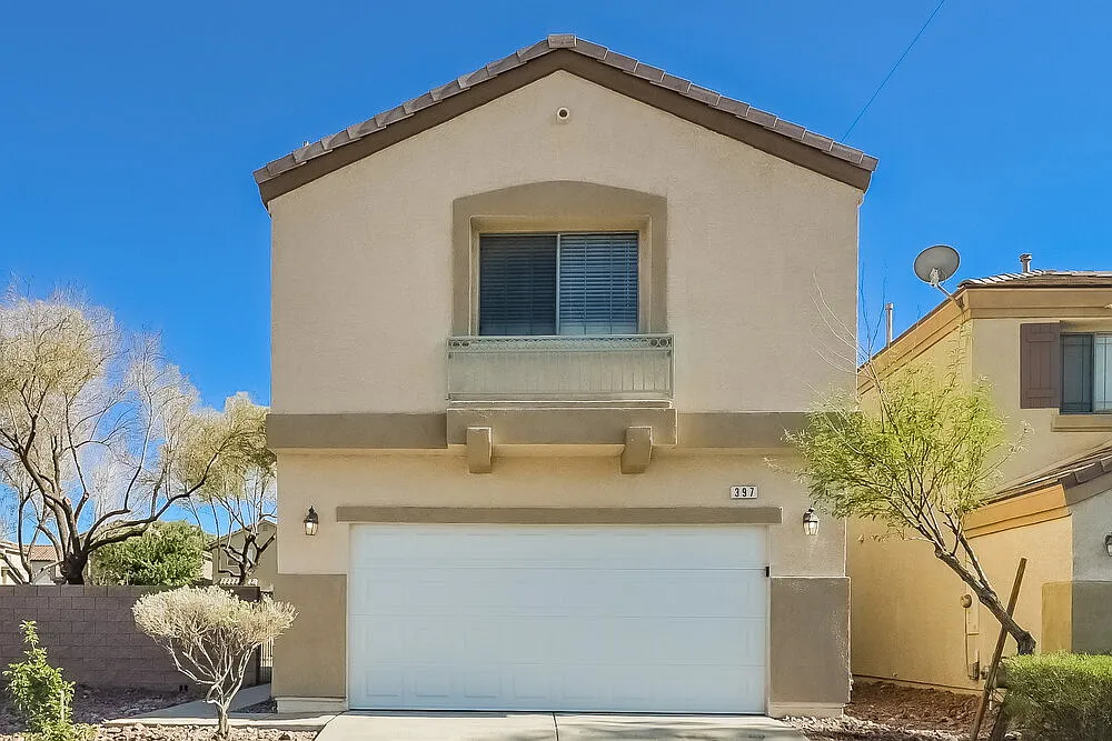3 bed, 2.5 bath, 1480 sqft, $1,995 — Photo 1