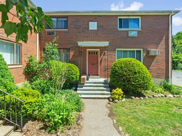 108 Bishop Dr Unit 108, Framingham, MA 01702