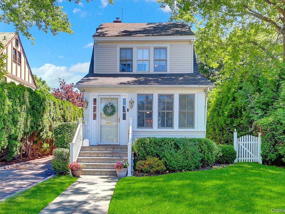 1st image of 65 Roxbury Road