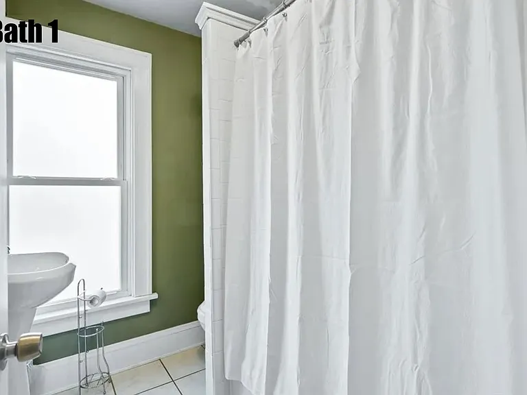 3401 Polk St NE — Photo 11