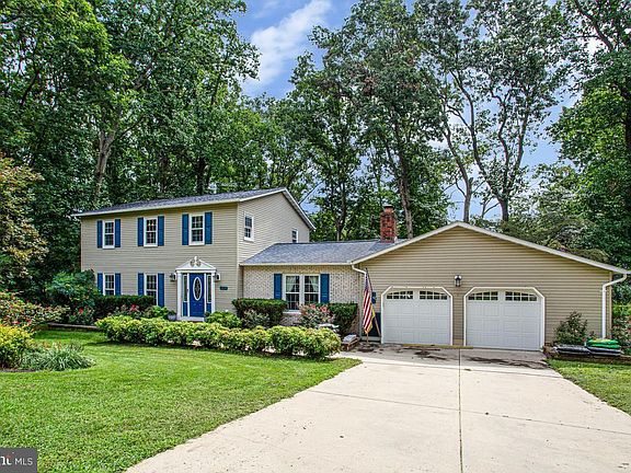 3rd image of 1239 Lorene Dr