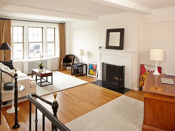 45 Christopher Street image 1 of 8