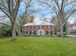 751 Plymouth Rd SE, East Grand Rapids, MI 49506