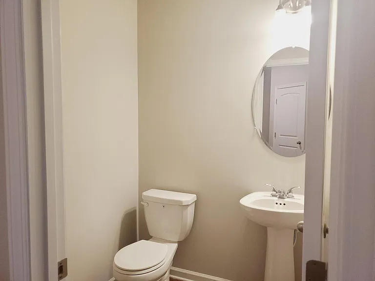 61 Pointe Pl — Photo 9