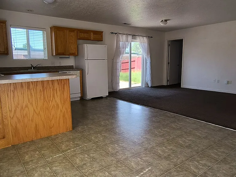 4129 W 300 N — Photo 2
