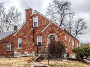 127 N 9th St, Saint Charles, MO 63301