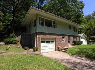 1780 Crestmont Dr, Huntington, WV 25701