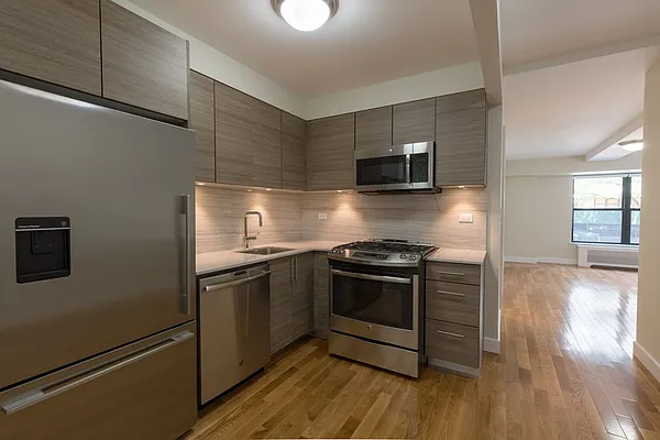 Rented by Stonehenge NYC LLC | media 3