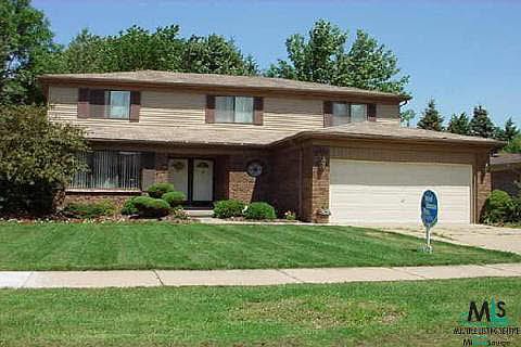 1st image of 15149 S Paramount Ct