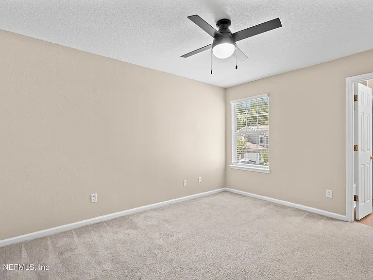 313 Scrub Jay Dr — Photo 22