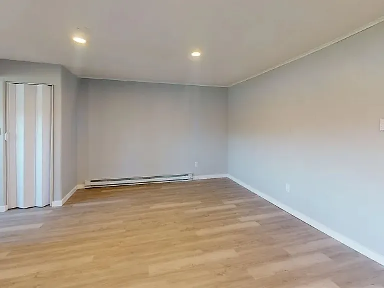 246A Lake Shr N #A — Photo 16