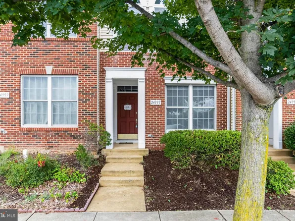 24997 Riding Center Dr, Chantilly, VA 20152