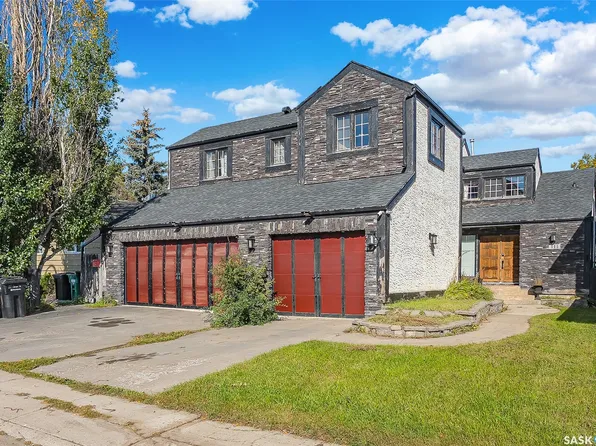 111 Christopher Road, Saskatoon, SK S7J 3R8