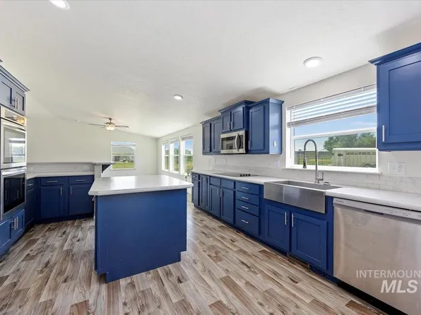 360 Idaho St N, Eden, ID 83325