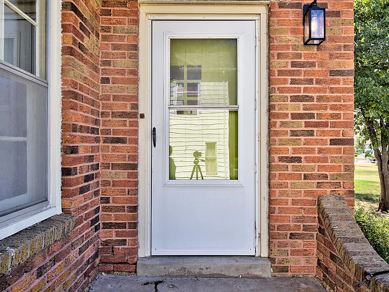 2215 W Broadway Ave #1 — Photo 4