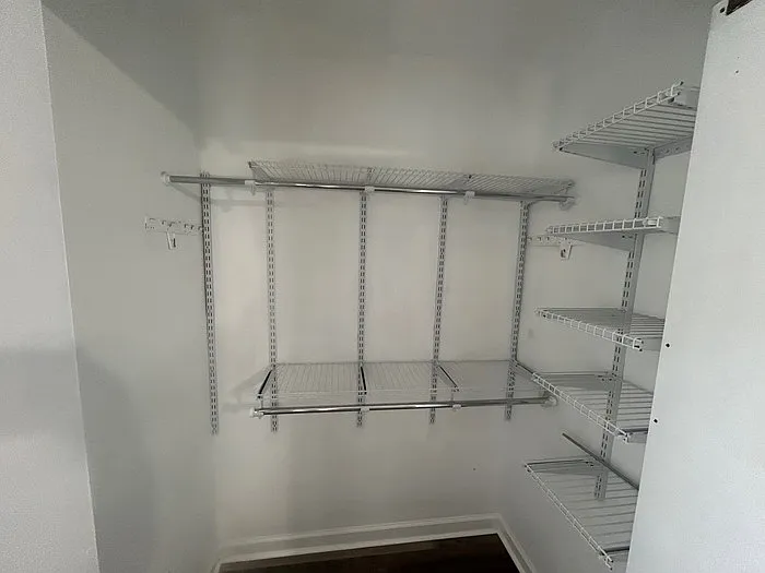 940 Glenn St #702 — Photo 12