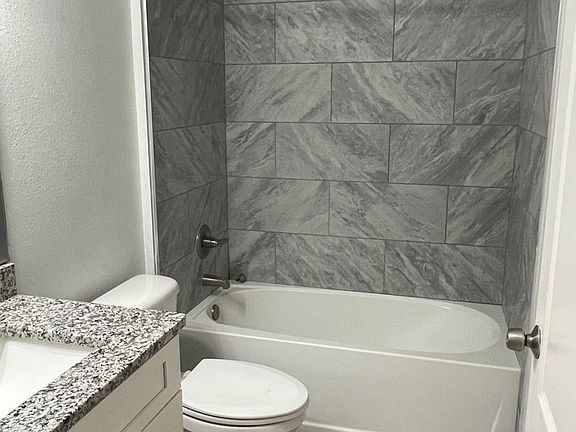 4th image of 4648 Avenue D St